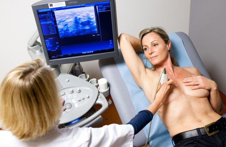 Ultrazvok mlečnih žlez pred povečanjem prsi s hialuronsko kislino